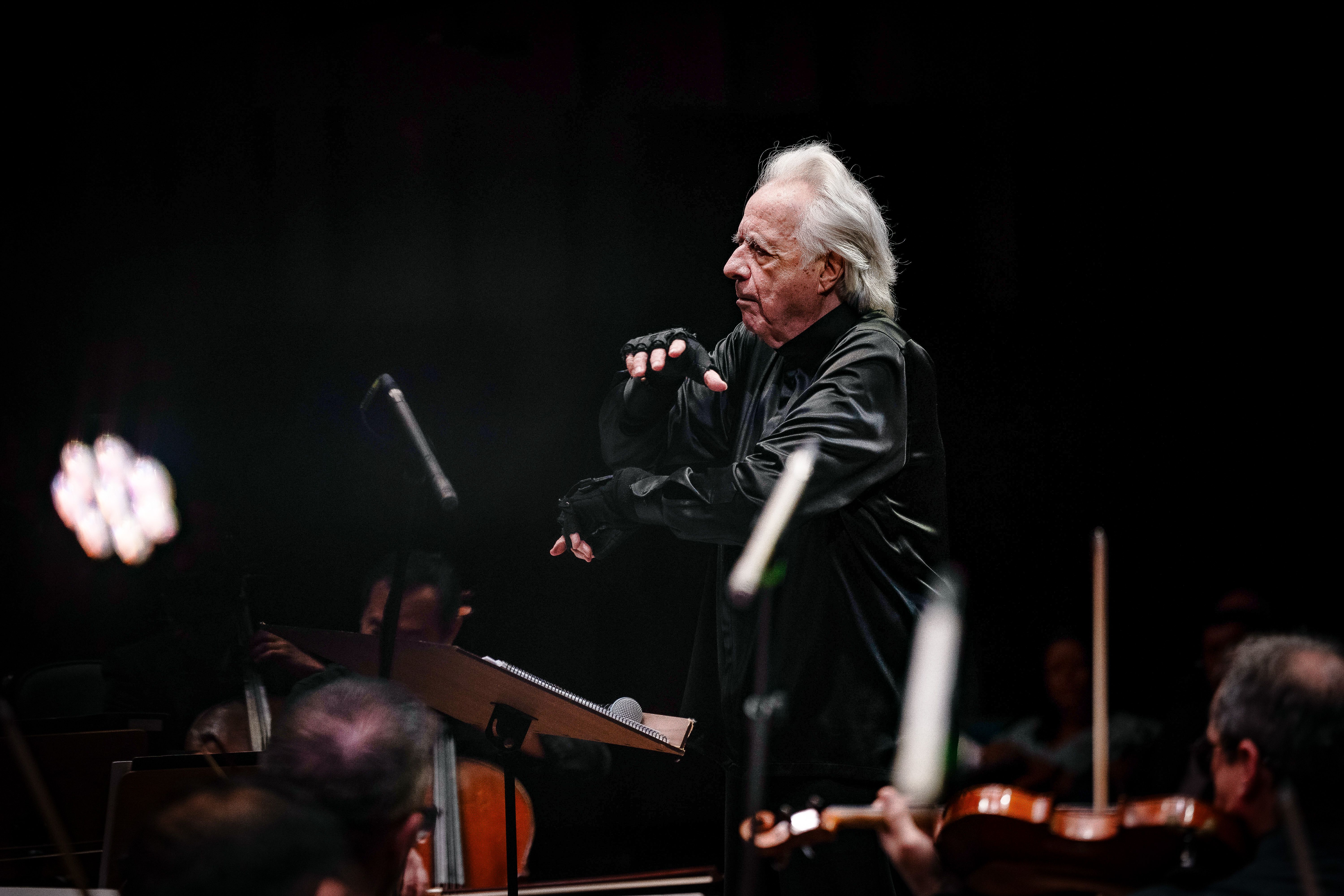 Projeto de João Carlos Martins levará música a escolas públicas de SP Projeto de João Carlos Martins levará música a escolas públicas de SP